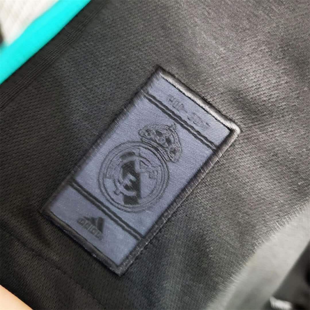 Real Madrid 2017-18 Away FS | Retro Jersey